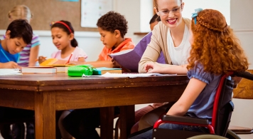 Sete práticas essenciais que os educadores devem estimular no ambiente escolar